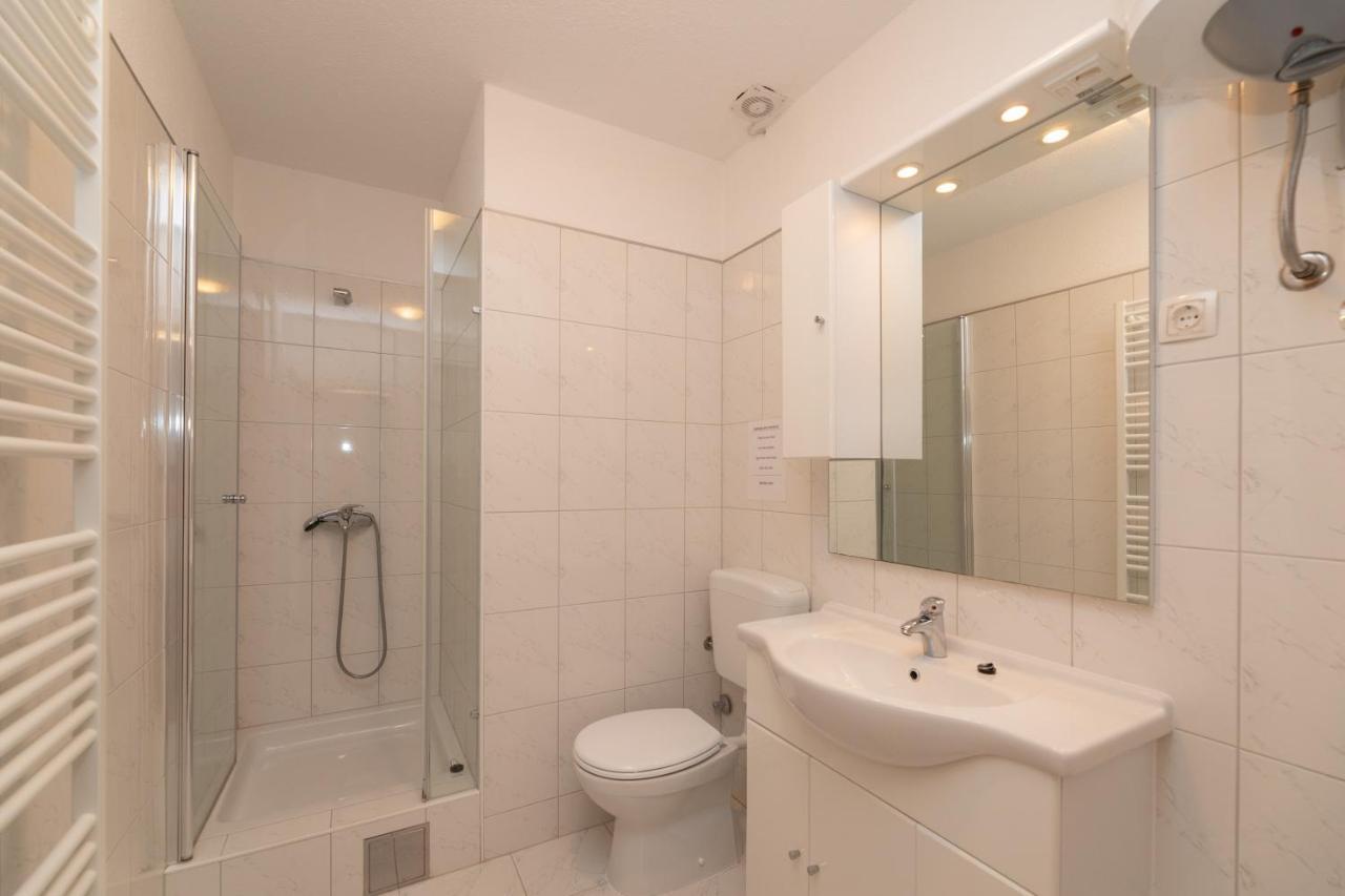 Apartments Ella Supetar Zewnętrze zdjęcie