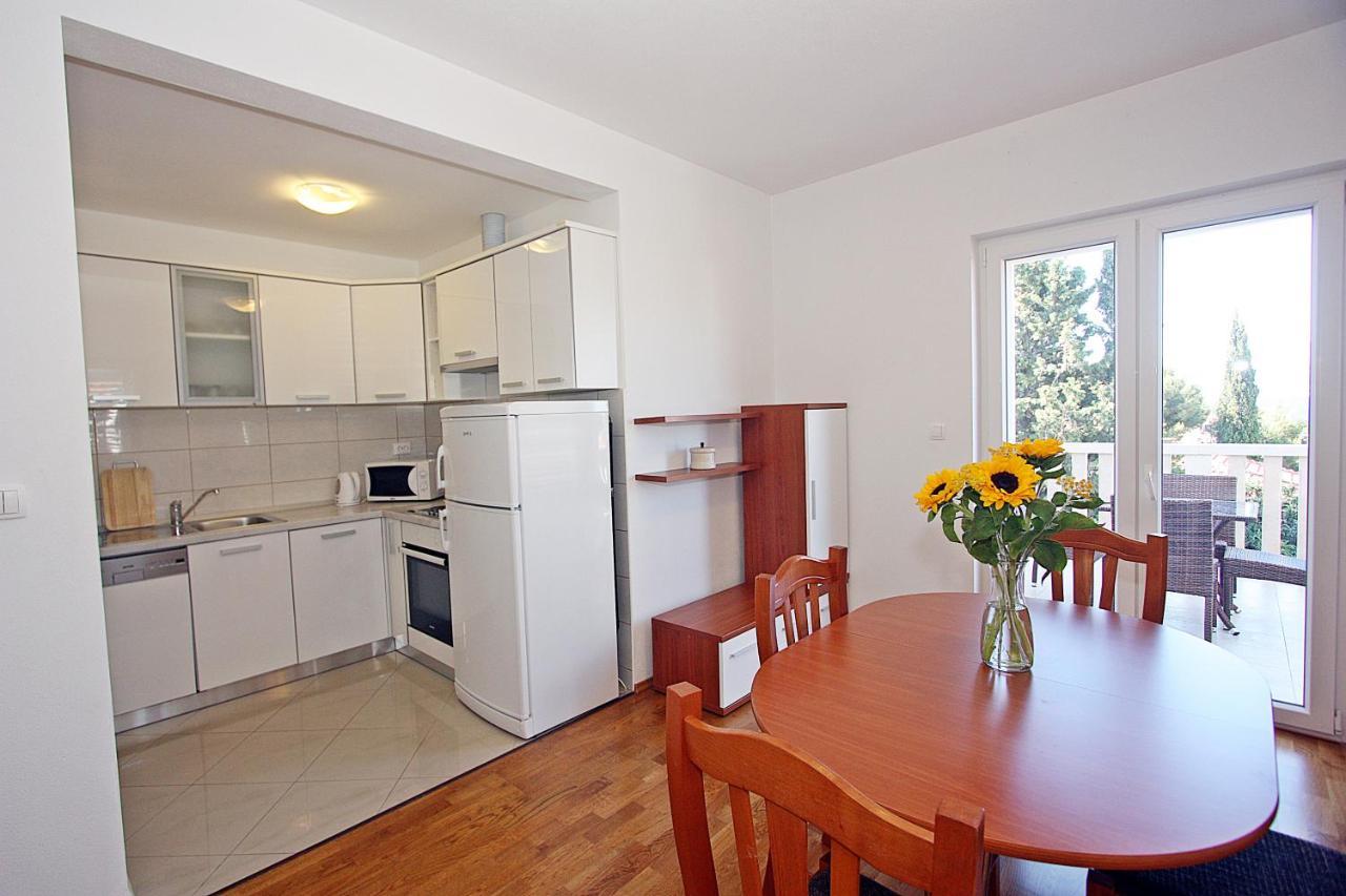 Apartments Ella Supetar Zewnętrze zdjęcie