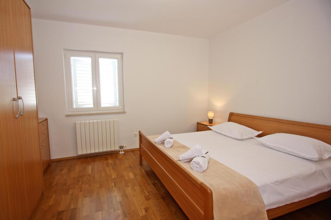Apartments Ella Supetar Zewnętrze zdjęcie