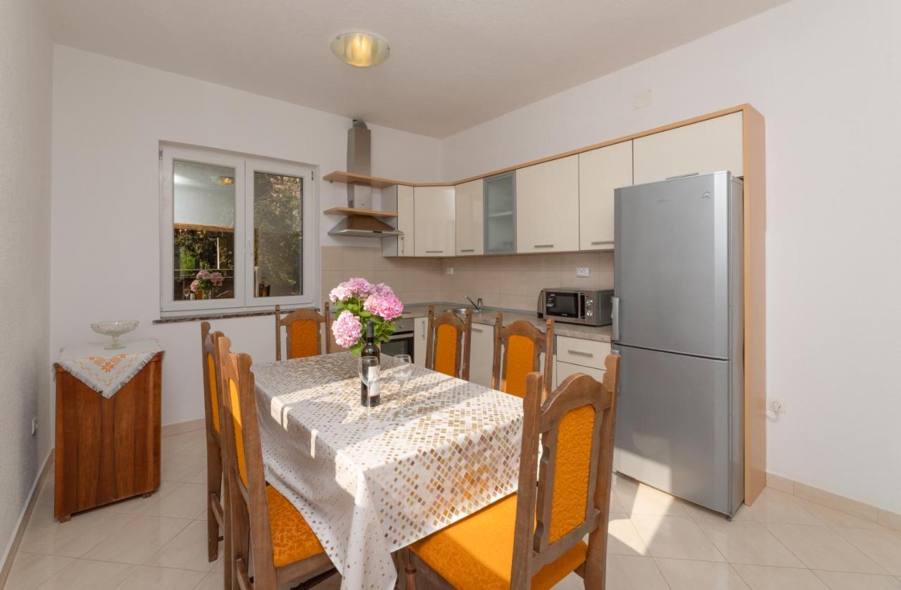 Apartments Ella Supetar Zewnętrze zdjęcie