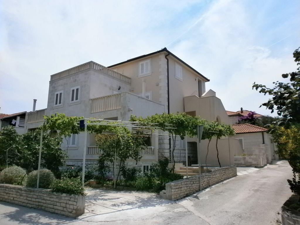 Apartments Ella Supetar Zewnętrze zdjęcie